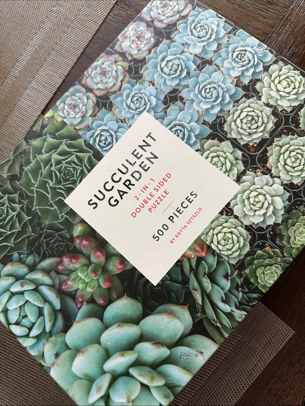 Succulent Garden 500-Piece Puzzle - Double-Sided (Green)